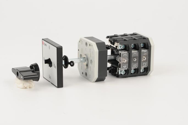 universal changeover switch